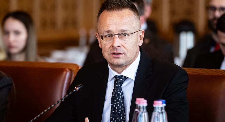 A kormány kémhálózatáról kérdezték az egyik minisztert, a választ még Orbán Viktor is megirigyelné