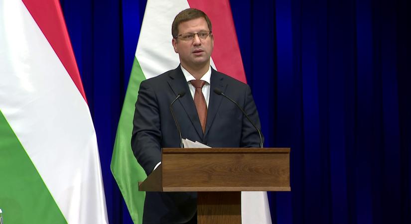 Durva pénzeső év végéig – 17 milliárdot oszt szét a kormány  videó