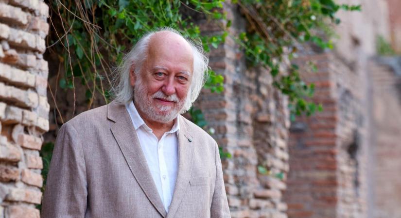 Krasznahorkai László Nobel-díjáról a BBC azt írja: „új távlatokat nyitott az európai prózában”