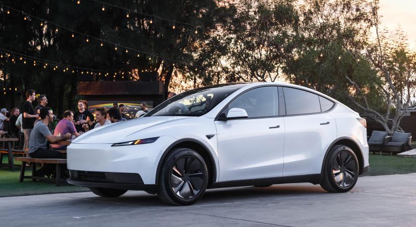 Bemutatkozott a „fapados” Tesla, ami olcsóbb lehet a Model 3-nál is
