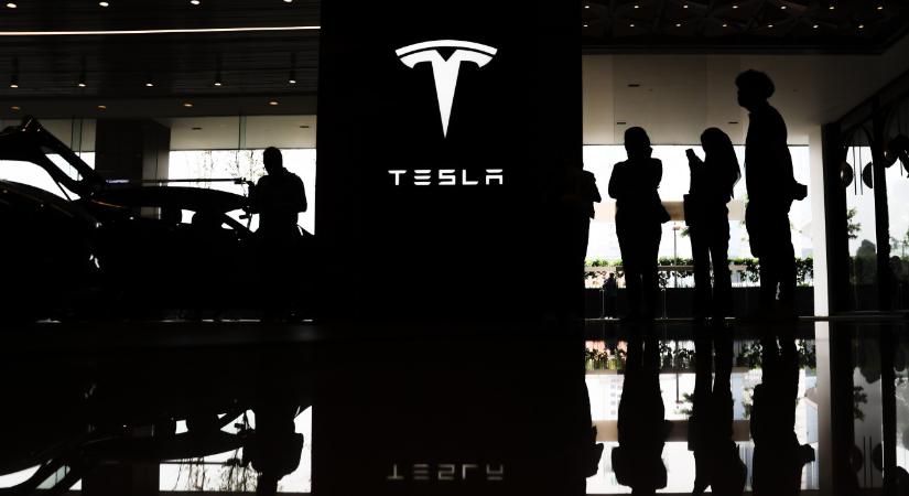 Az "agresszív kínai konkurencia" miatt nem épít gyárat a Tesla Romániában