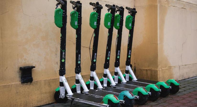 A legtöbben nem tudják, pedig ezért büntethetnek meg a Lime rolleren