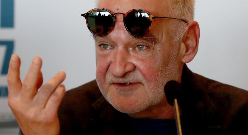 Tarr Béla: a Krasznahorkai-Nobel az összes eddigi kitüntetés megérdemelt koronája