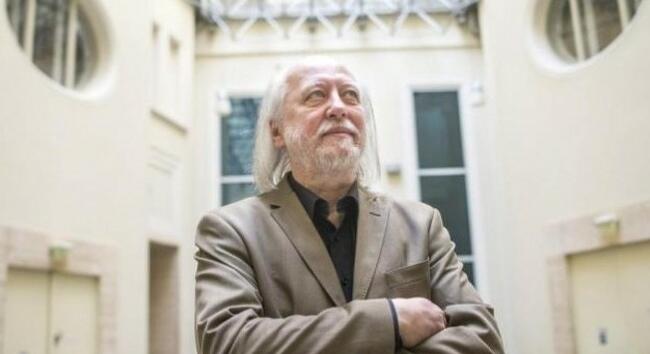 Nobel-díj - Krasznahorkai László magyar írónak ítélték oda az idén a díjat