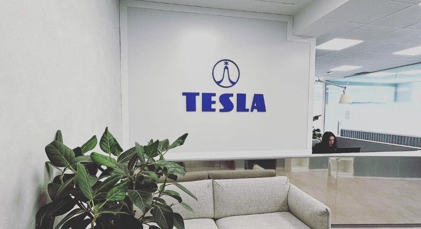 Elbukott a Tesla-projekt: lefújták a régió egyik legnagyobb akkugyárprojektjét – kétezer munkahelynek mondhat búcsút a megyeszékhely