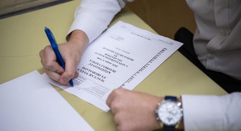 Néhány nap, és kezdődnek az őszi érettségik