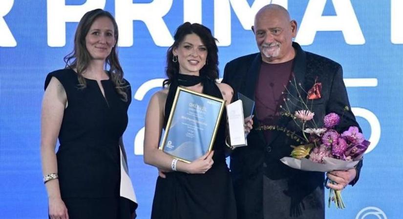 Tévéből, moziból és színházból is ismerős – most díjazták a Szigligeti fiatal tehetségét