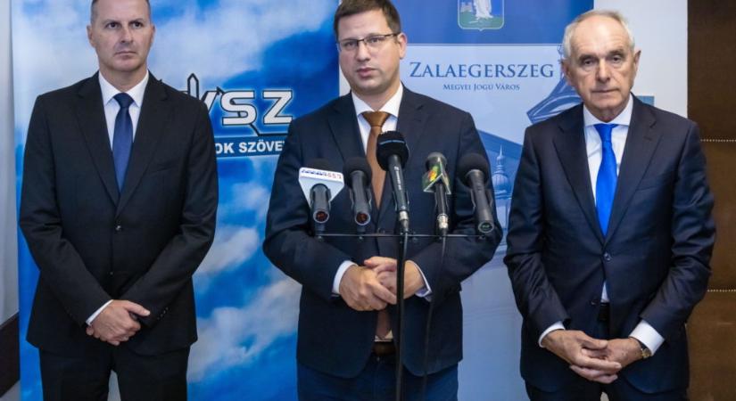 Folytatni kell a megyei jogú városok fejlesztéssorozatát