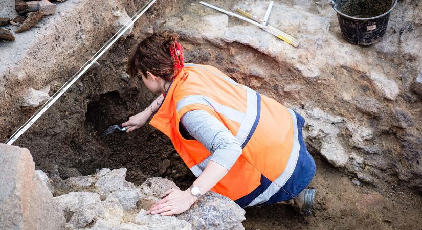 Felnyitották a magyar király sírját, több tudós azonnal meghalt
