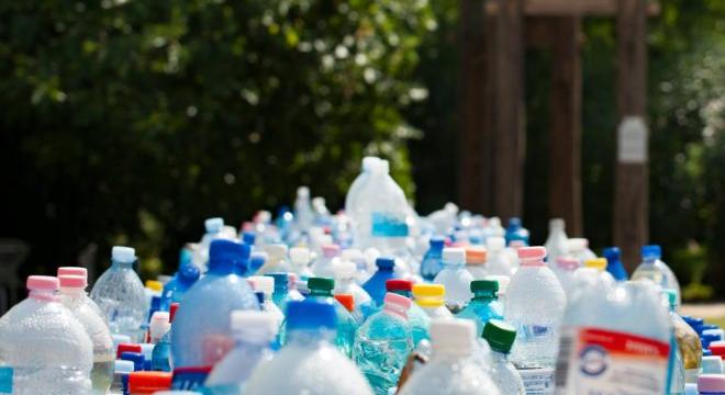 Új utakon a műanyaggyártás – a fenntarthatóság diktálja a tempót