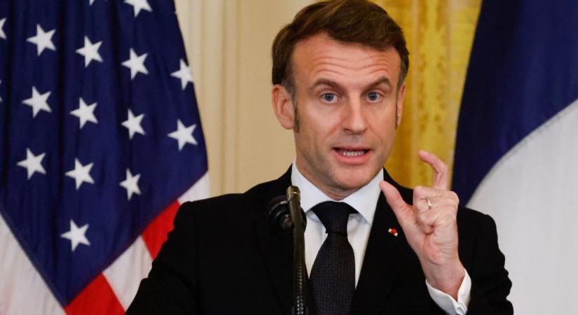 Macron akkor se mond le, ha piros hó esik felfelé: péntek estig megnevezik Franciaország utóbbi két évének hatodik miniszterelnökét