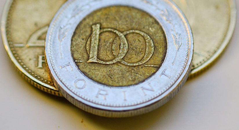 Elemző: az év végére már négy százalék alá süllyedhet az infláció