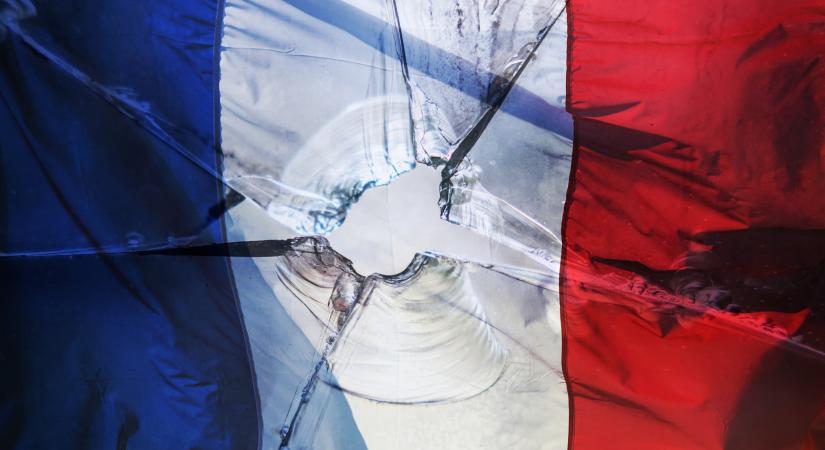 Nyugdíjbomba robbanhat a francia gazdaságban, ha ezt az egyet meglépik