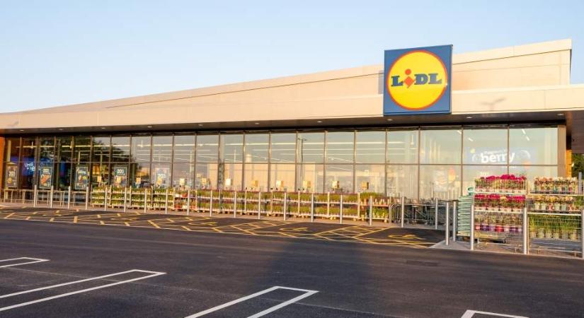 250 millió font értékű árcsökkentésre készül a brit Lidl