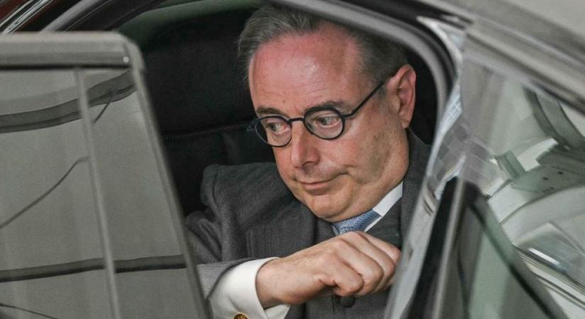 Célkeresztbe vették a terroristák a belga miniszterelnököt: elképesztő módszerrel törtek volna az életére