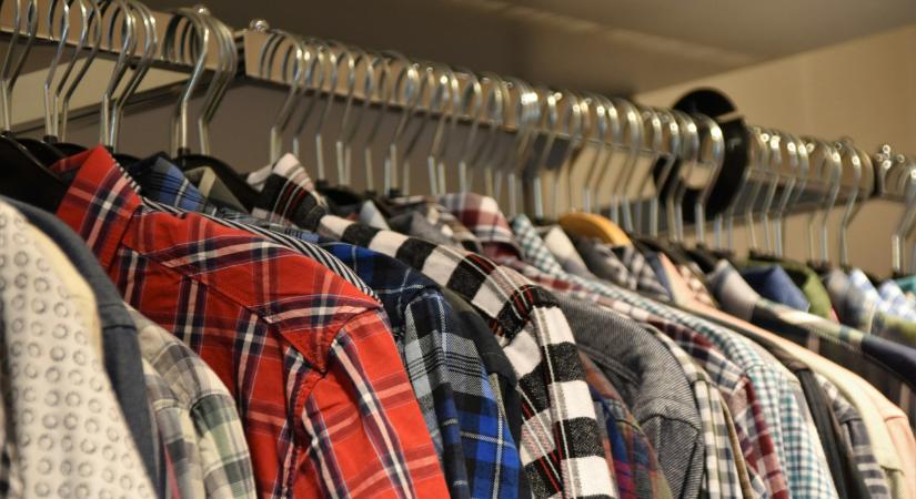Kis boltokban terítette a kínai feketeárut a győri maffia
