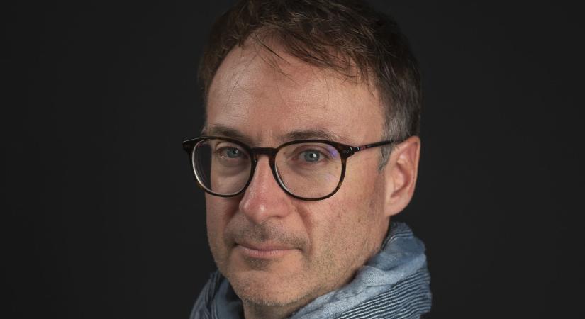 Stefano Bottoni: Amit a kormány csinál, kimeríti a hazaárulás fogalmát