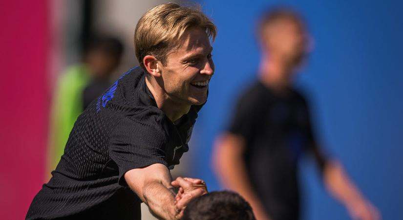 Hatalmas hisztit csapott, borította a bilit az FC Barcelona sztárja