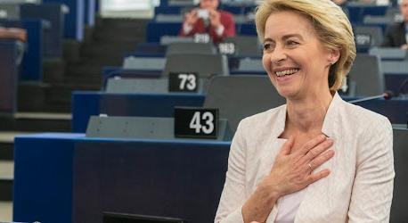 Elutasította az Európai Parlament Ursula von der Leyen leváltását