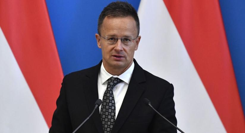 Szijjártó Péter szerint ebből óriási baj lehet (videó)