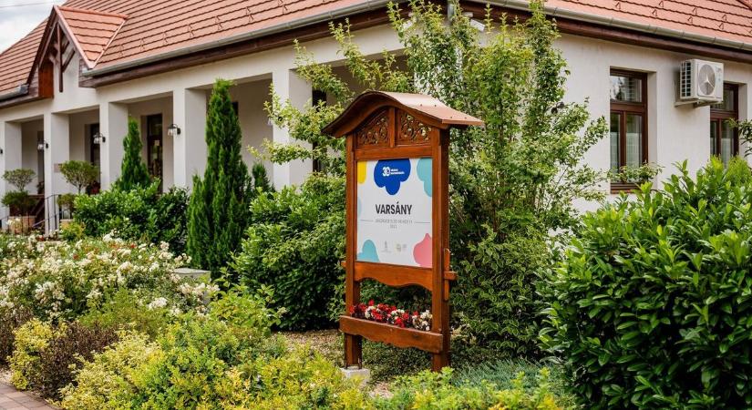 Eldugott, de meseszép magyar falura figyelt fel Európa: már most nagy az érdeklődés, felpöröghet a gazdasága – megérte összefogni az 1500 fős településen