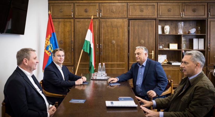 Orbán Viktor és Lázár János Egerben járt és megígérték, hogy lesz minden