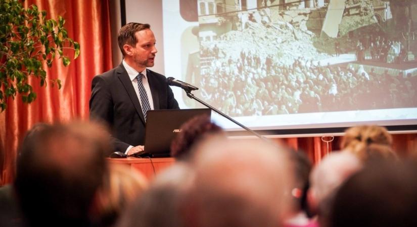 Azbej Tristan: Ma a hitben vállalt közös szenvedés és áldozat köt össze bennünket