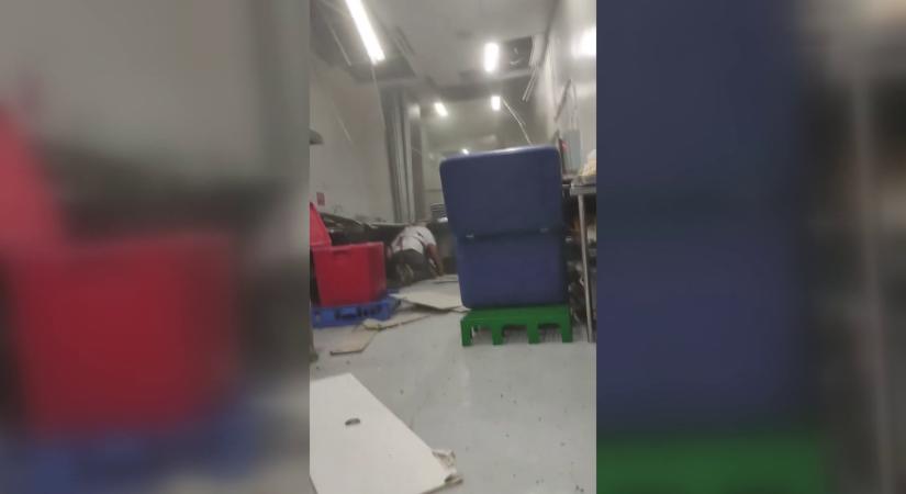 Evakuálni kell az embereket a Fülöp-szigeteken