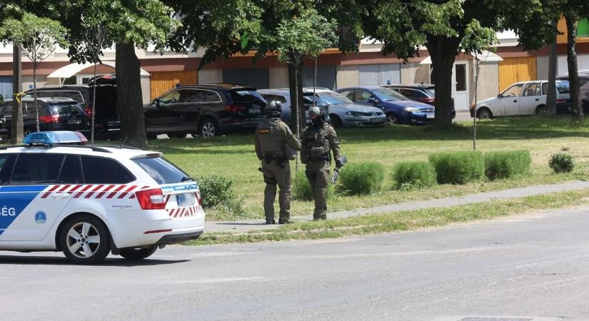 Óvatosan: brüsszeli embercsempész tűnt fel a szomszédos vármegyében (FOTÓ)