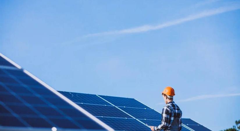 A megújuló energia globálisan először előzte meg a szenet a termelésben