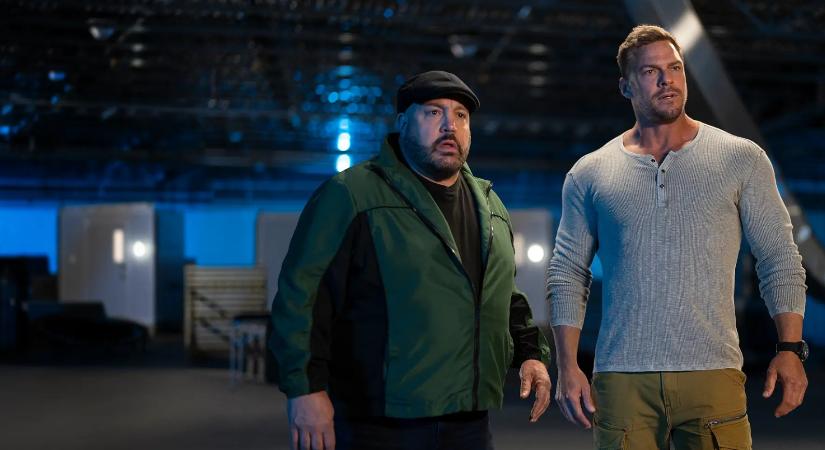 Előzetest kapott a Reacher sztárjának új akcióvígjátéka, az Apás délután, már novemberben streamingen!