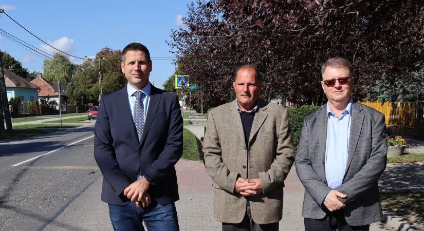 Hazai forrásból újulhatnak meg az utak