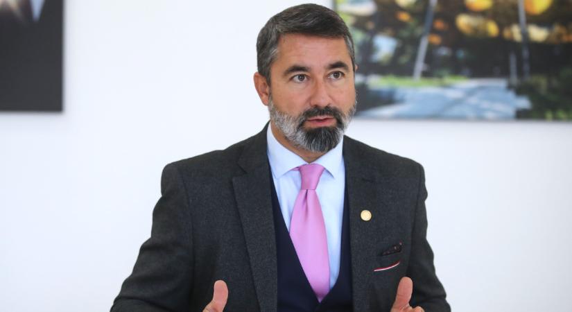 Hidvéghi Balázs: Már javában zajlik a nemzeti konzultációs ívek kézbesítése