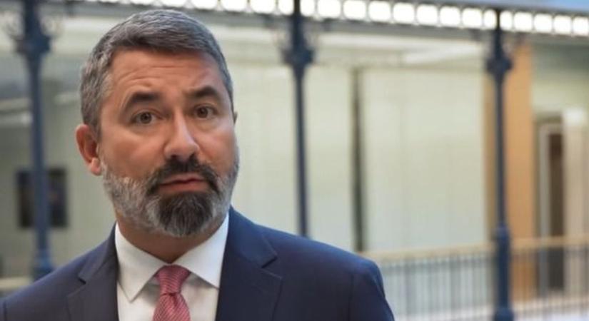 Hidvéghi Balázs minden magyart figyelmeztetett: óriási a tét