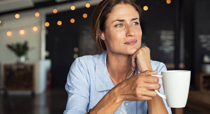 „Kihullott a hajam fele” – Nők, akik a menopauza miatt váltak el