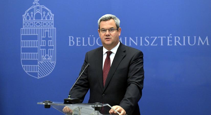 Egy hónap után mégis bocsánatot kért Takács Péter az osztrákoktól