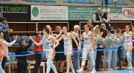 Az NKA Universitas Pécs továbbra is veretlen, Djokics századosként ünnepelt