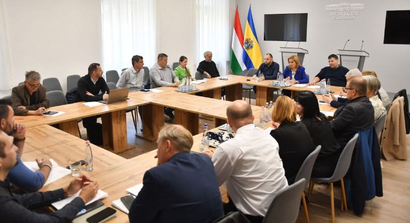 Veszélyben a közrend és a higiénia, keresik a megoldást a debreceni hajléktalanhelyzetre