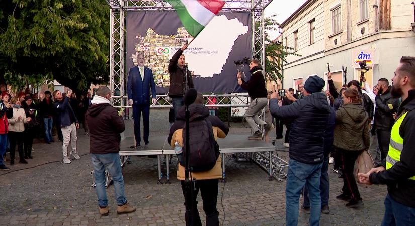 Gyurcsány embere a Tisza Párt rendezvényén dicsérte a legutáltabb egészségügyi intézkedést  videó
