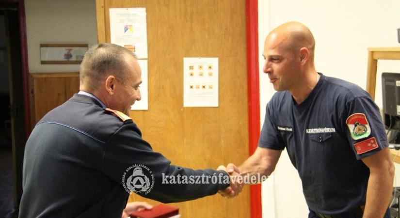 Ők Baranya igazi hősei – díjazták a két kiváló tűzoltót!