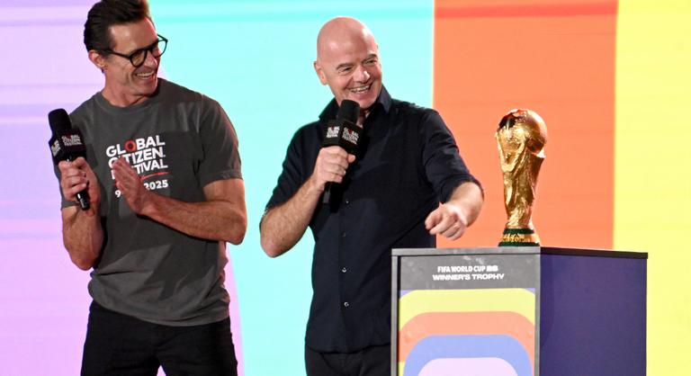 Infantino szerint elképzelhető egy újabb téli labdarúgó-világbajnokság rendezése