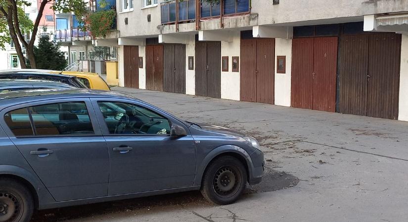 Többe kerül, mint egy lakás régen – Ennyit fizetnek ma egy garázsért Zalában