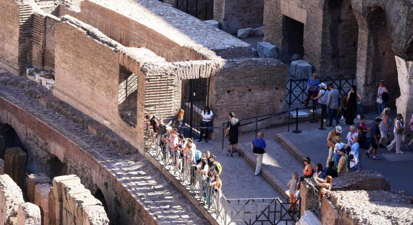 Több ezer év után először nyitják meg a látogatók előtt a római Colosseum titkos föld alatti átjáróját