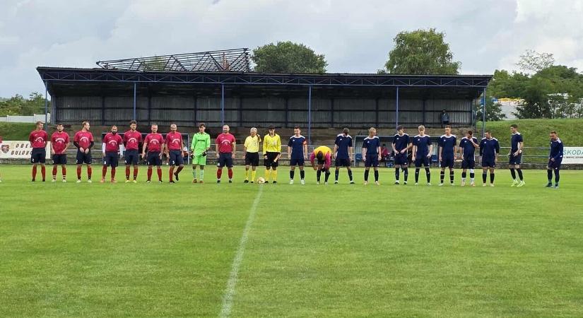62 év korkülönbség a futballpályán – a bírók között!