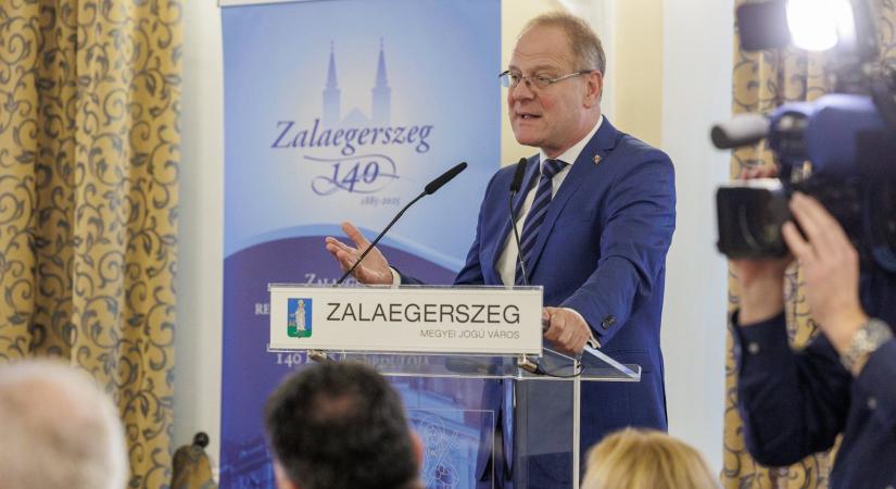Navracsics Tibor: Hatvanöt milliárd forint jut jövőre a Versenyképes Járások Programra