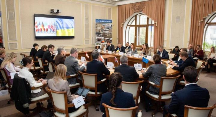 A G7 nagykövetei rendkívüli találkozót tartottak az orosz támadások miatt