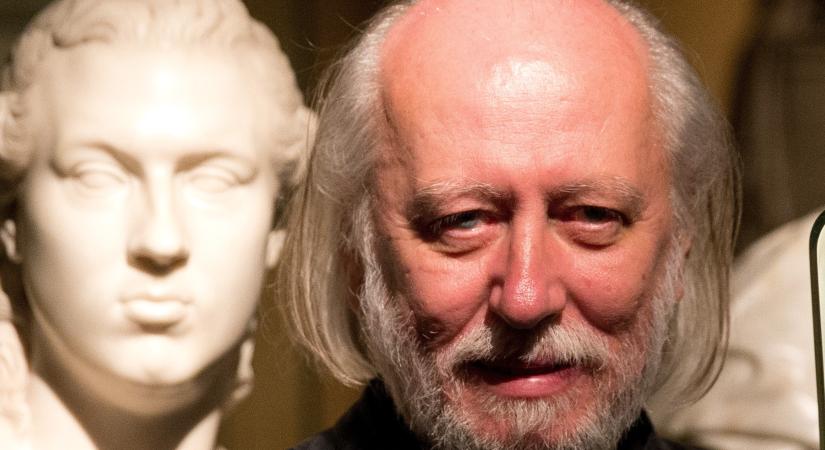 Krasznahorkai: A díjak nem a szívén, hanem a máján találják el az embert, a szív másra van fenntartva - ha van