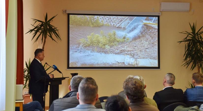 Karcagon ismertették a Vizet a tájba! program eredményeit – galériával
