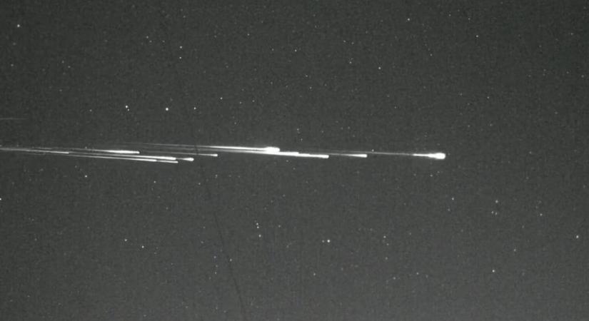Videóra vették, ahogy elégnek a Starlink-műholdak a légkörben, és ennek az egésznek nem lesz jó vége