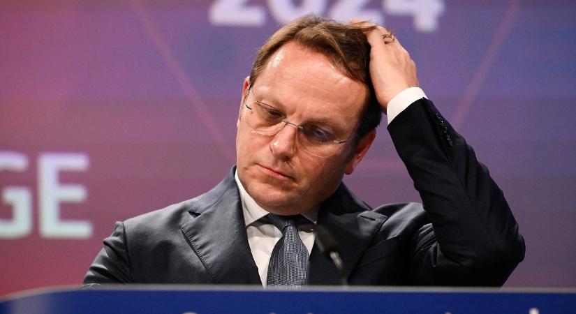Nem függesztik fel a kémkedési botrány miatt Várhelyi Olivért…egyelőre